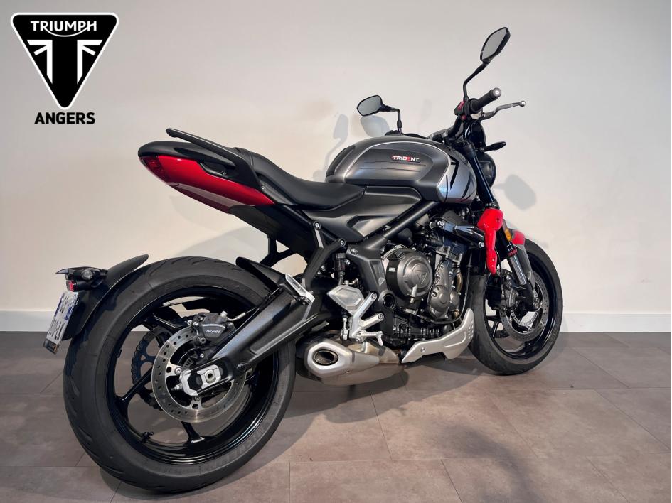 TRIUMPH TRIDENT 660 A2 