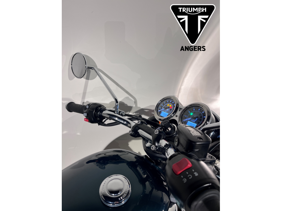 TRIUMPH BONNEVILLE T100