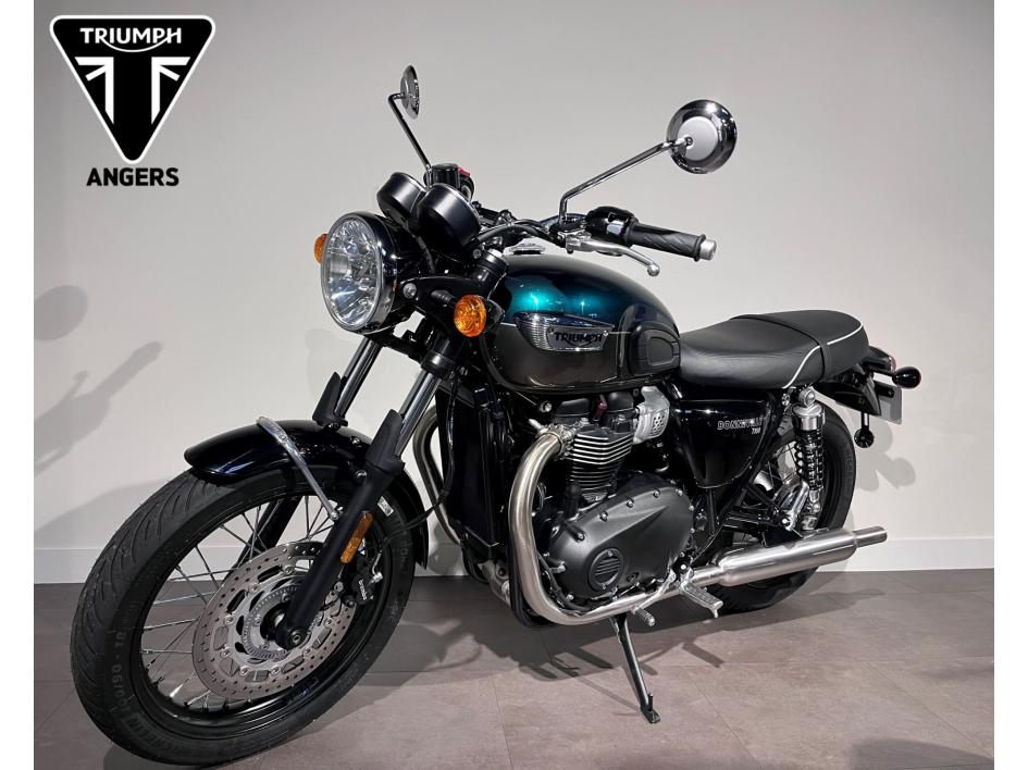 TRIUMPH BONNEVILLE T100