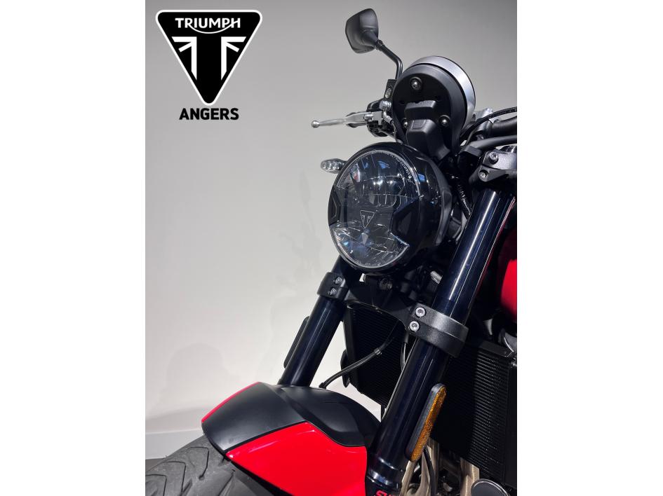 TRIUMPH TRIDENT 660 A2