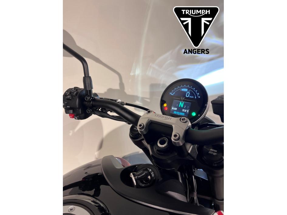 TRIUMPH TRIDENT 660 A2