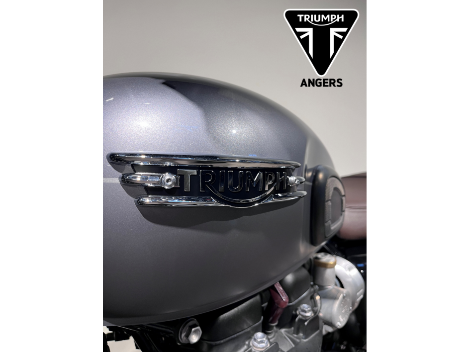 TRIUMPH Bonneville T120 Black