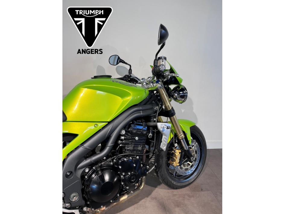 TRIUMPH SPEED TRIPLE 1050
