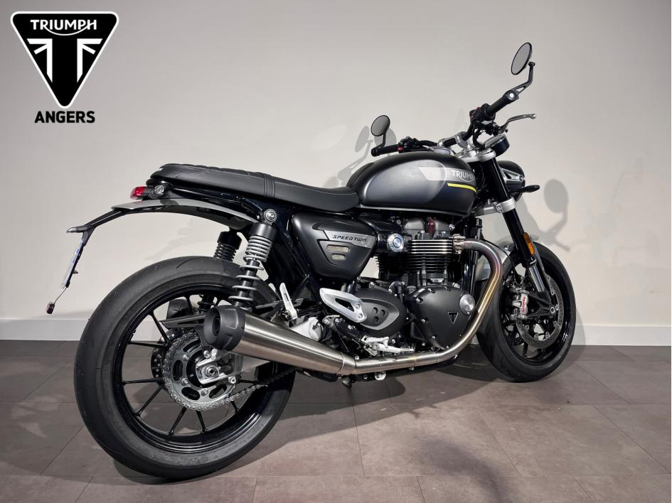 TRIUMPH SPEED TWIN 1200