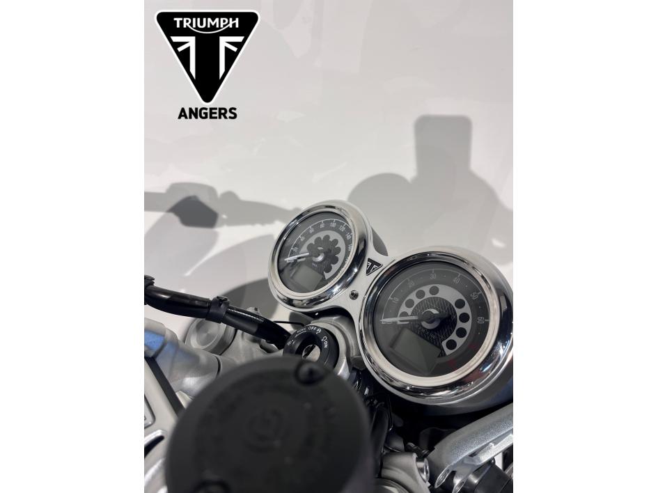TRIUMPH SPEED TWIN 1200