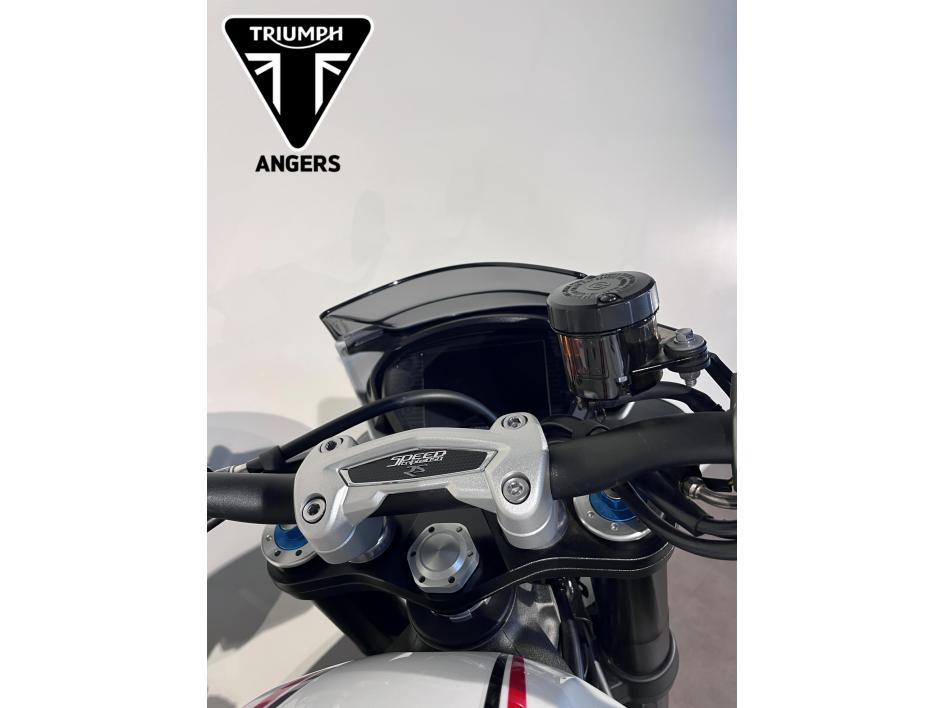 TRIUMPH SPEED TRIPLE 1050 RS