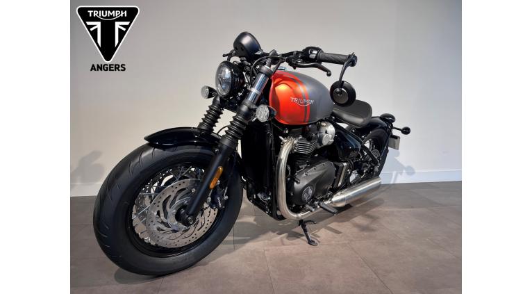 TRIUMPH Bonneville Bobber 1200