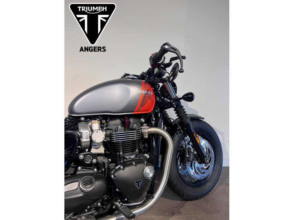 TRIUMPH Bonneville Bobber 1200